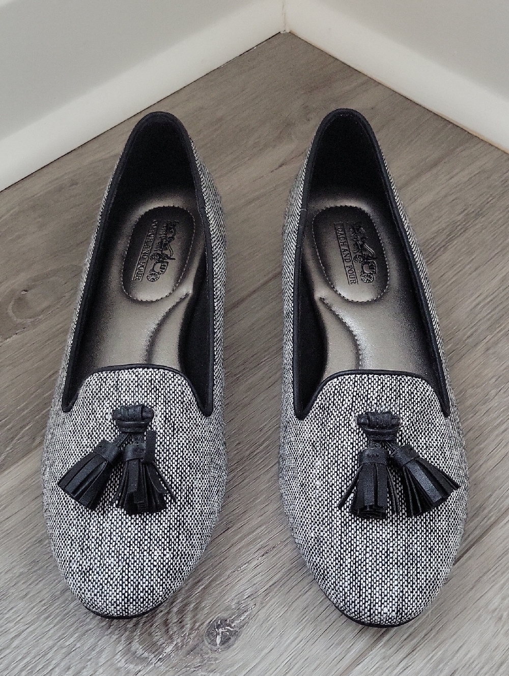 Coach and Four Black and Gray Tweed Tassel Loafers Size 7 NIB